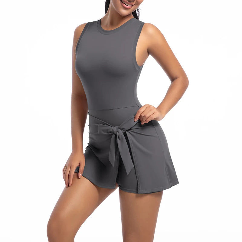 Vestido de tenis de cuello alto para mujer