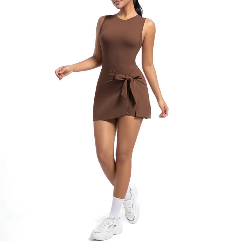 Vestido de tenis de cuello alto para mujer